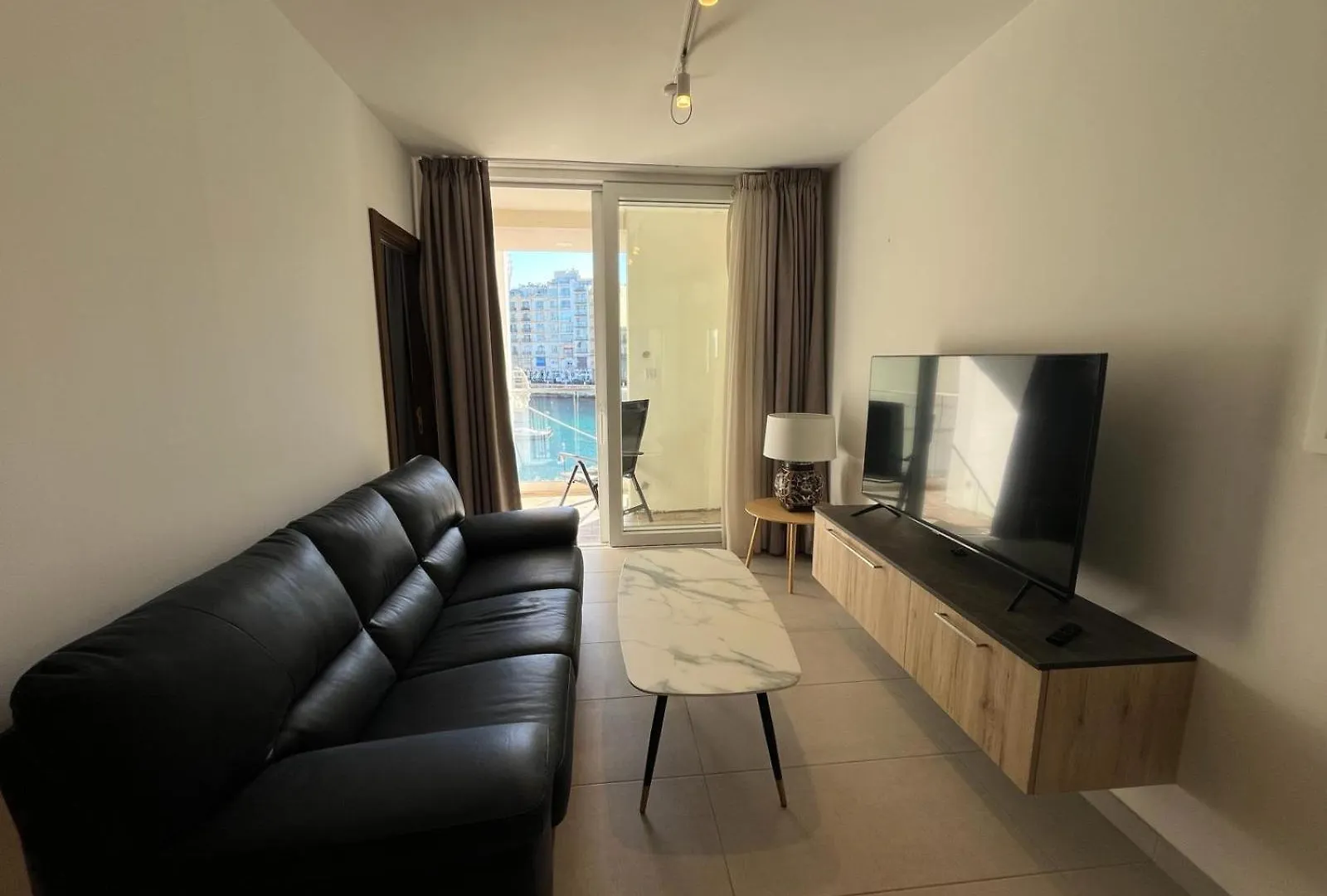 86 Spinola Bay Lägenhet St. Julian's 0*,  Malta